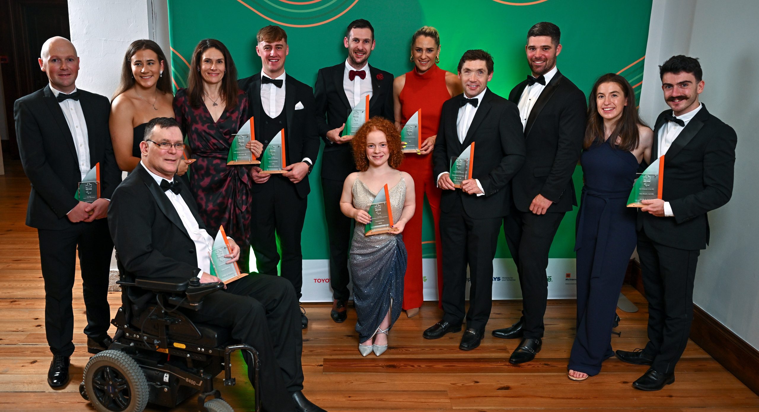 Paralympics Ireland award winners gathered for a photo at the Paris 2024 Ball